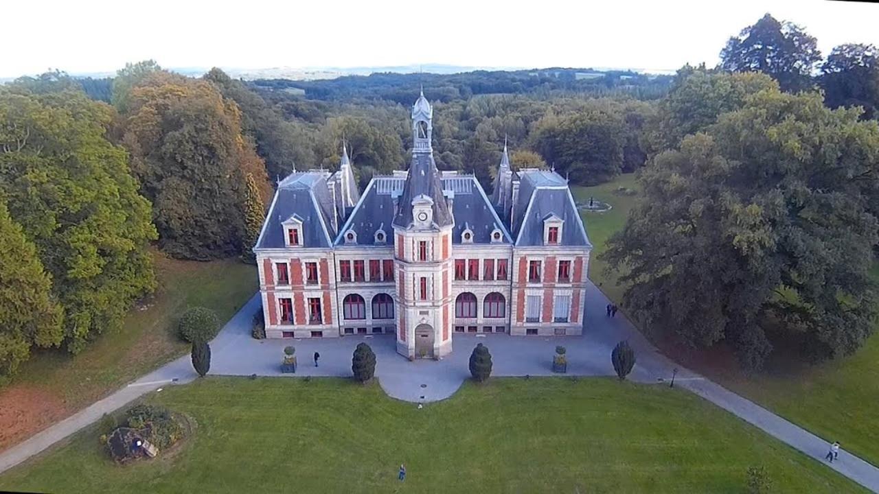 Chateau De Walmath Bed & Breakfast Saint-Laurent-les-Eglises Exterior photo