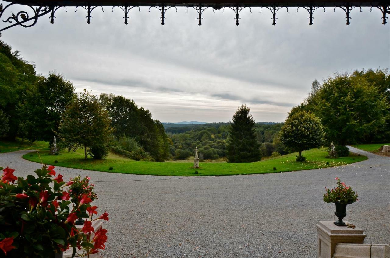 Chateau De Walmath Bed & Breakfast Saint-Laurent-les-Eglises Exterior photo